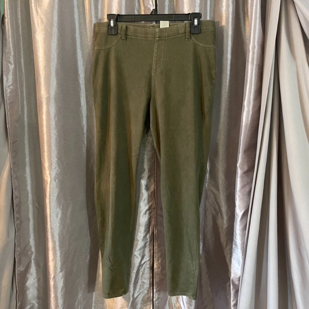Large 12/14 Time & Tru Army Green Jeggings